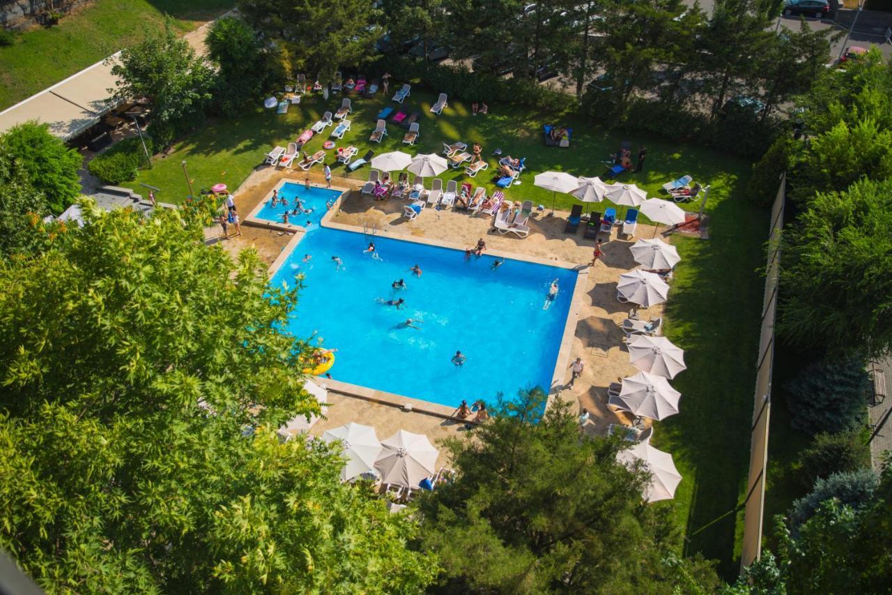 President Hotel By Hrazdan Hotel Cjsc Erévan Extérieur photo