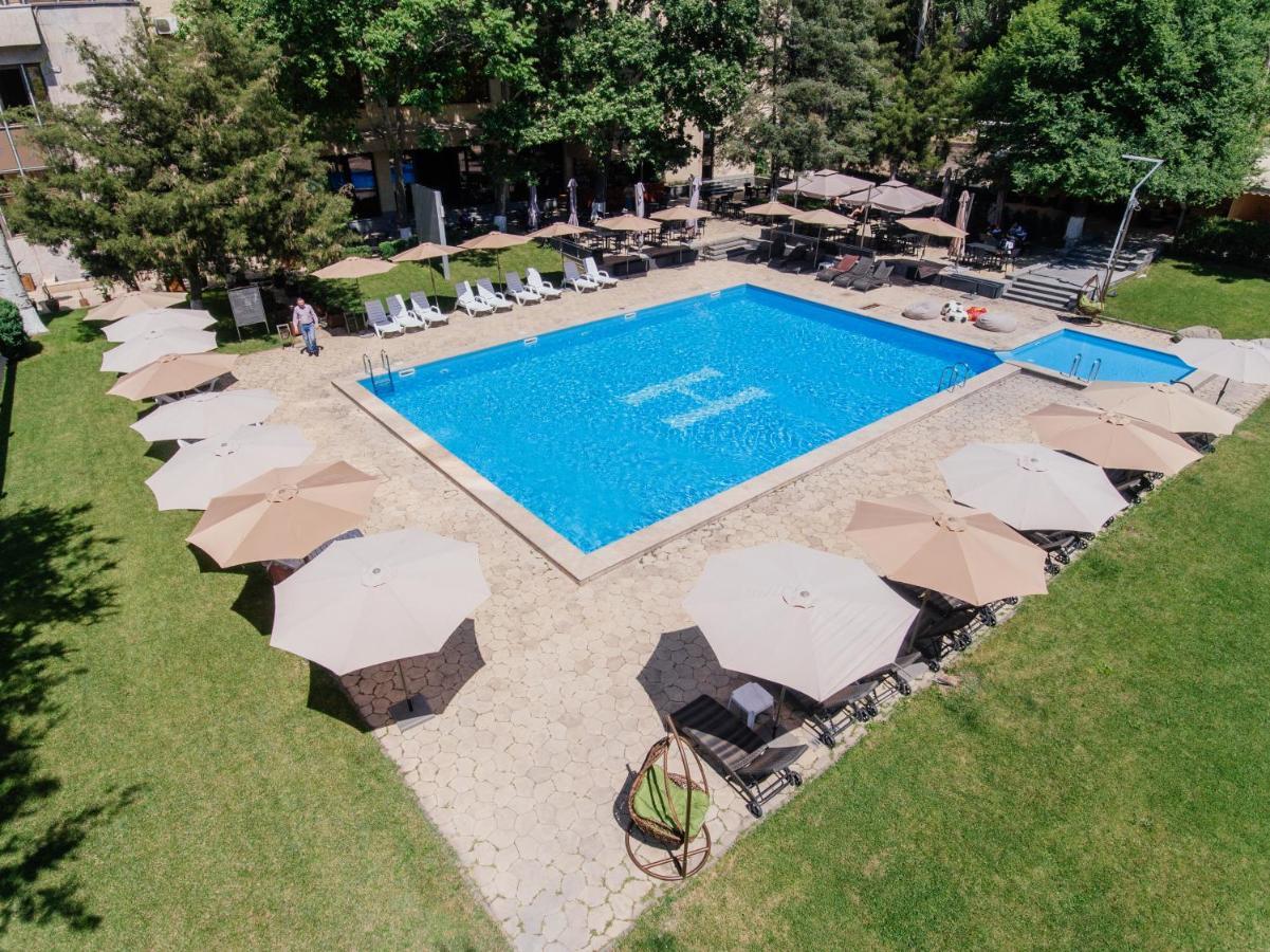 President Hotel By Hrazdan Hotel Cjsc Erévan Extérieur photo