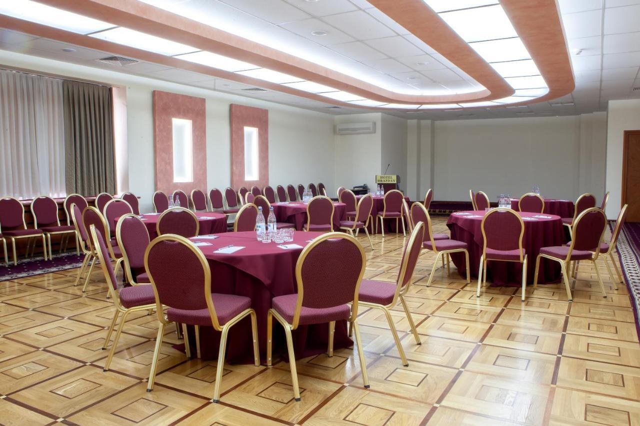 President Hotel By Hrazdan Hotel Cjsc Erévan Extérieur photo
